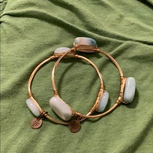 Bourbon and bowtie bangle set